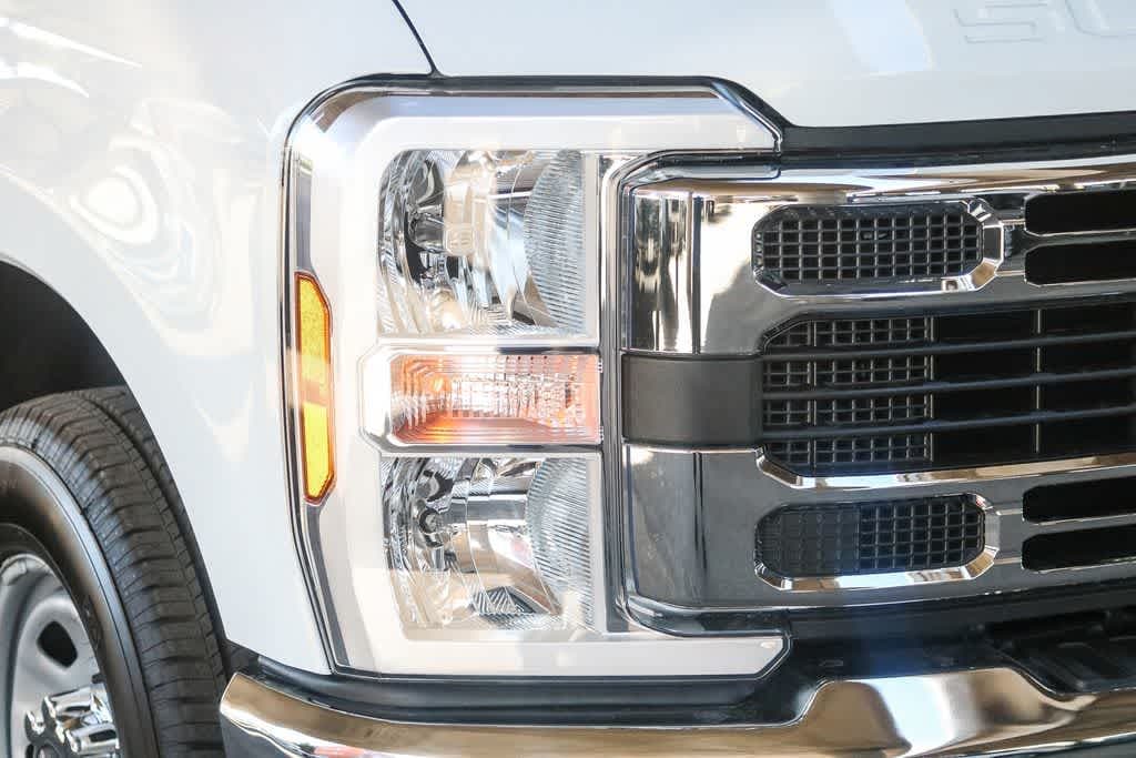 New 2026 Ford Chassis Cab F-350 XL TRUCK