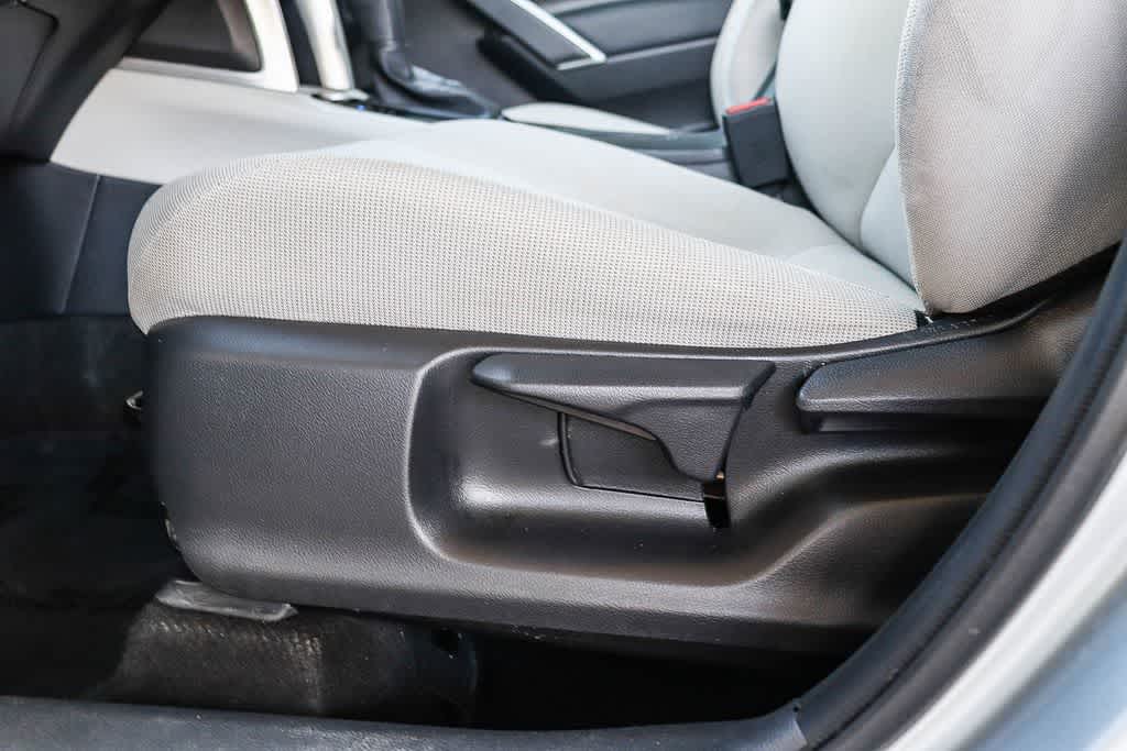 Thumbnail: 2023 Toyota Corolla Cross - 19