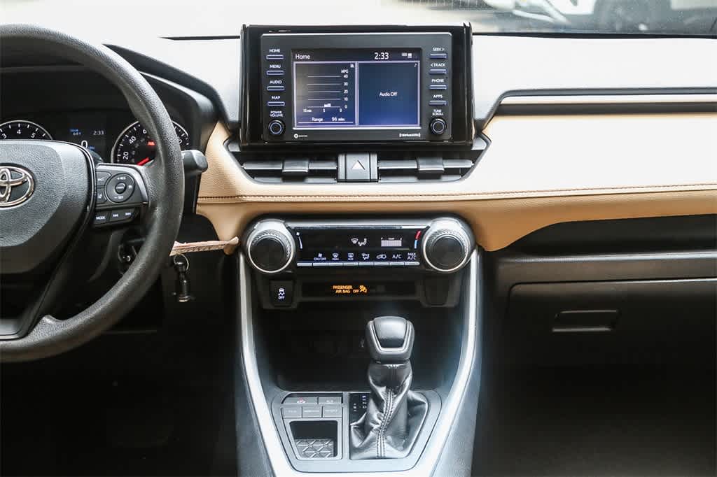 2021 Toyota RAV4 LE 13
