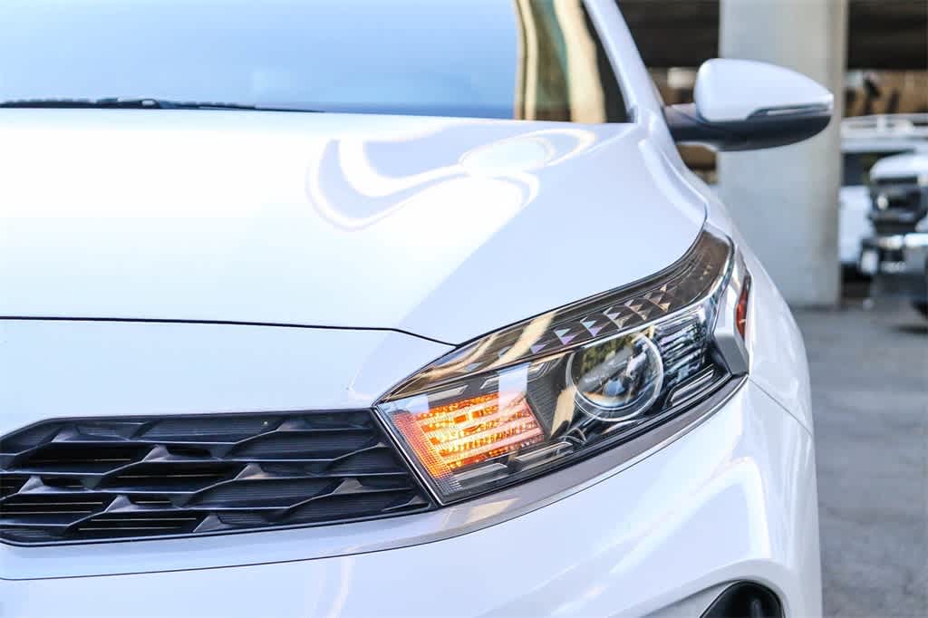 Thumbnail: 2023 Kia Forte - 4