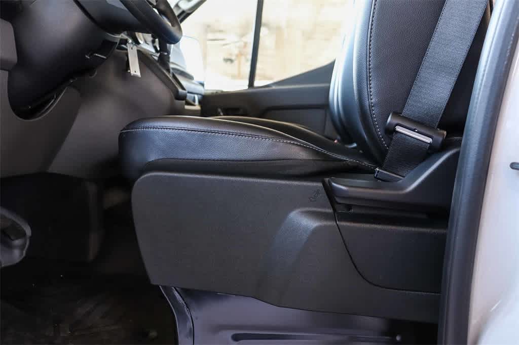 Thumbnail: 2025 Ford Transit Series - 22