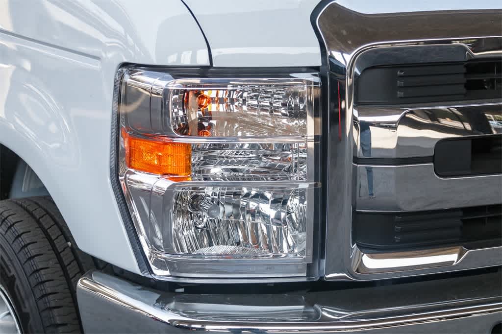 Thumbnail: 2026 Ford Econoline - 4