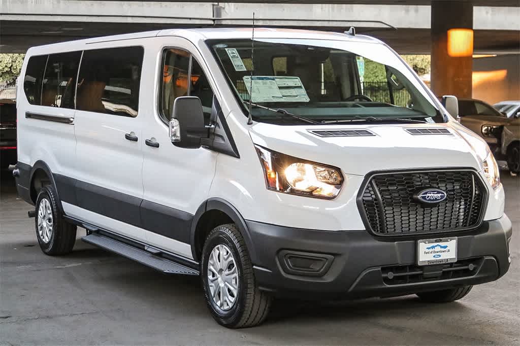 2024 Ford Transit photo 3