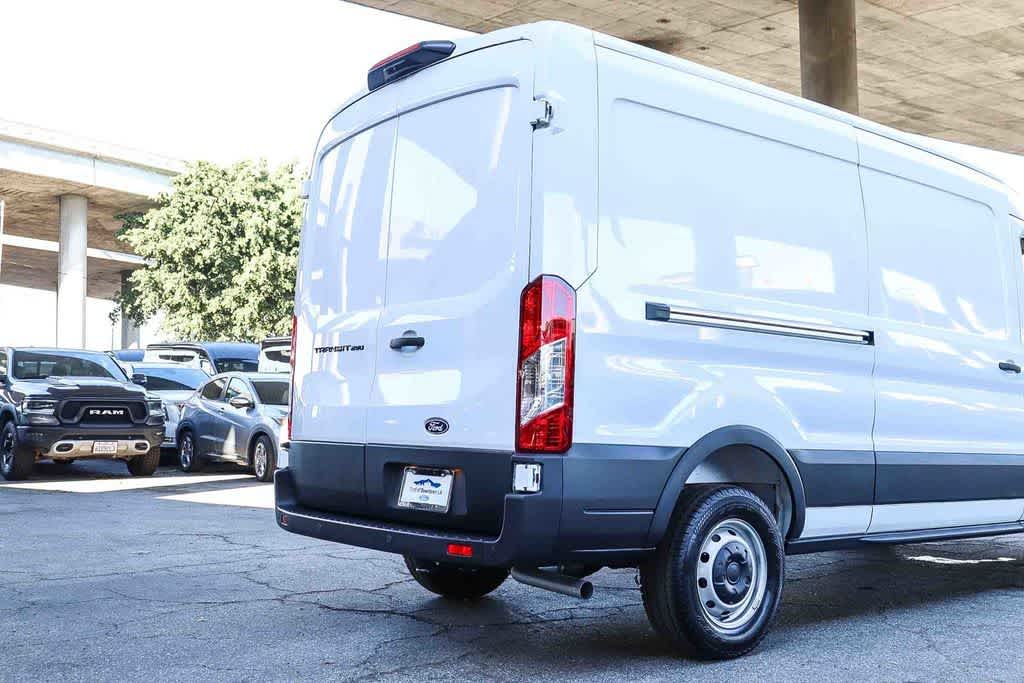 Thumbnail: 2026 Ford Transit Series - 9