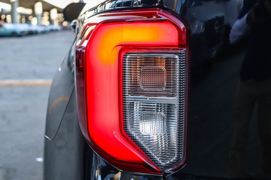 Thumbnail: 2023 Ford Explorer - 9