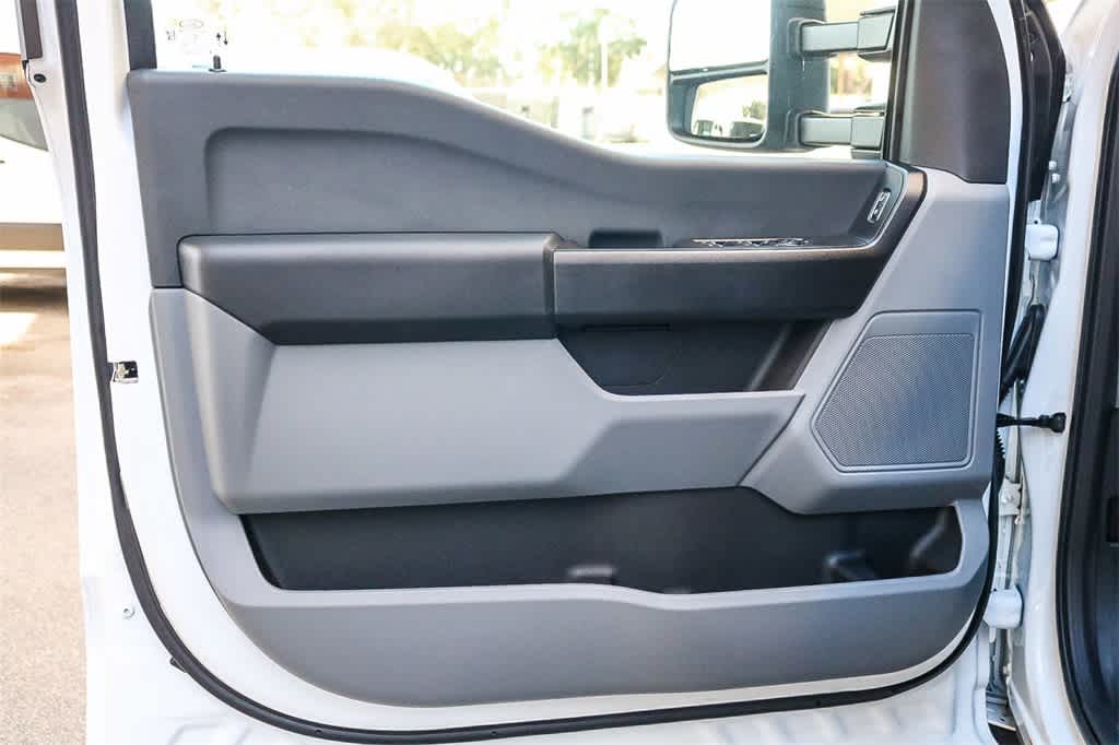 Thumbnail: 2026 Ford F-550 - 26