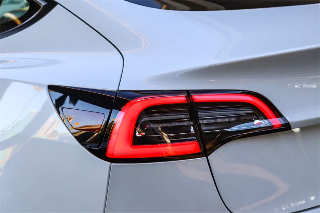 Thumbnail: 2021 Tesla Model 3 - 9