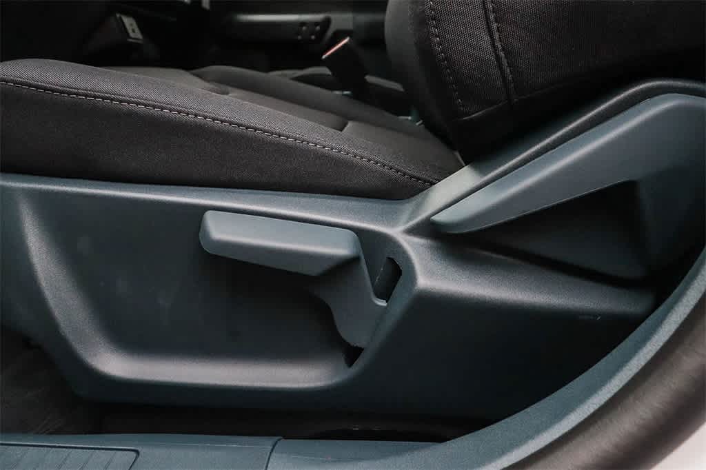 Thumbnail: 2025 Ford Maverick - 21