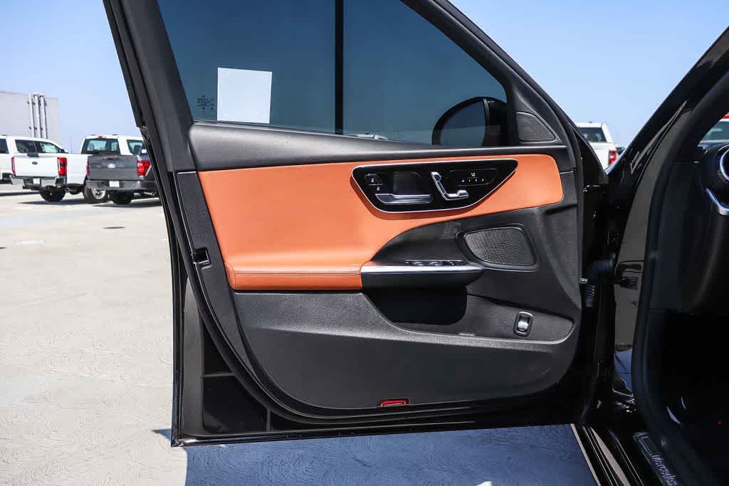 Thumbnail: 2024 Mercedes-Benz C-Class - 20