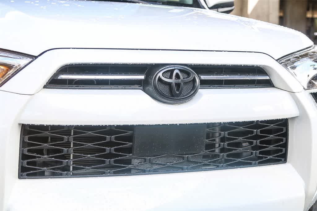 Thumbnail: 2022 Toyota 4Runner - 5