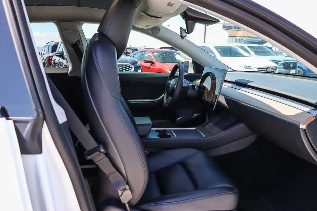 Thumbnail: 2021 Tesla Model Y - 15