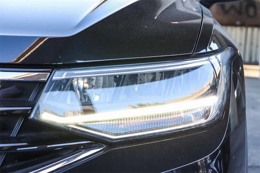 Thumbnail: 2022 Volkswagen Tiguan - 7