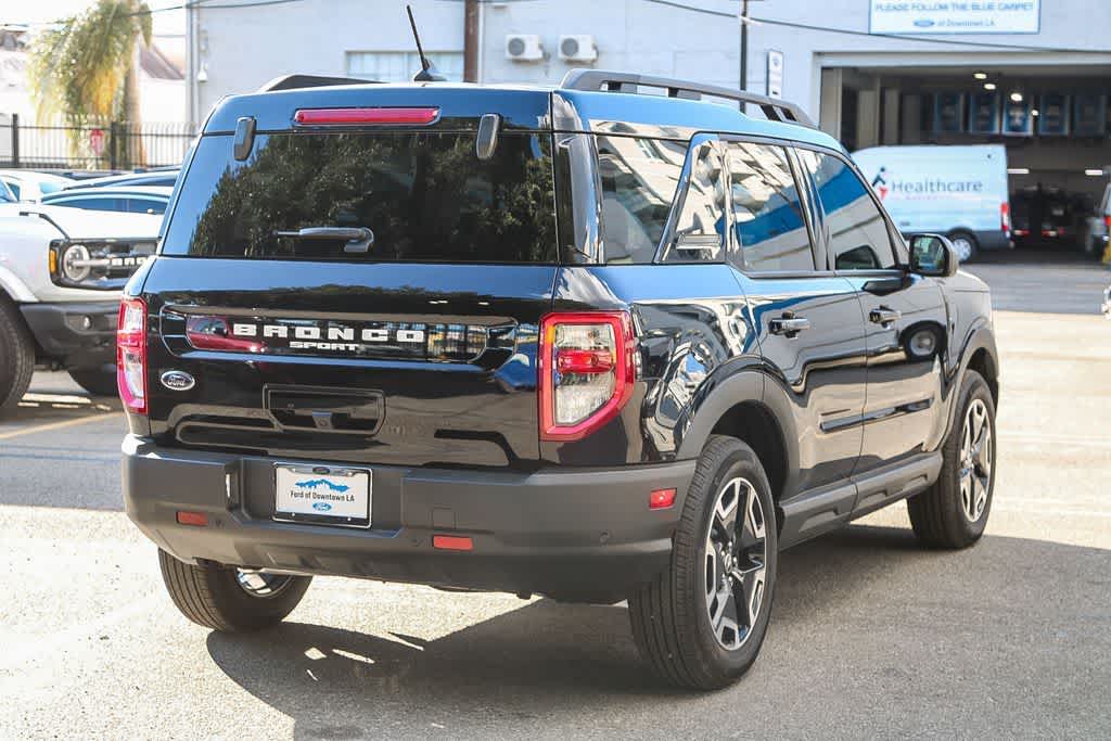 Thumbnail: 2023 Ford Bronco Sport - 8