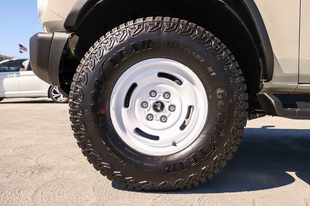 Thumbnail: 2026 Ford Bronco - 11