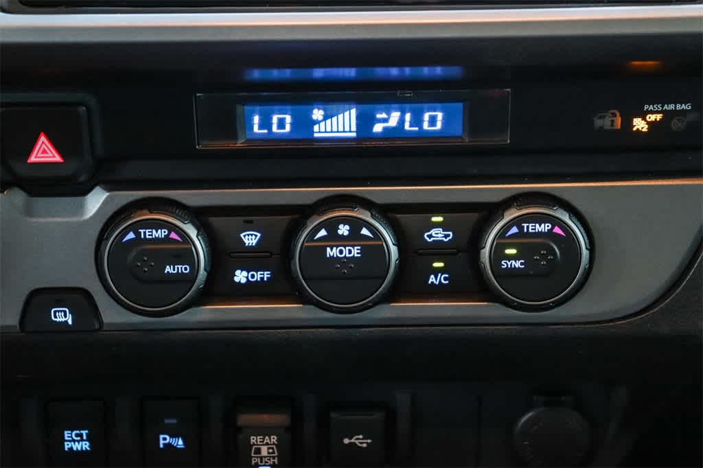 Thumbnail: 2022 Toyota Tacoma - 14