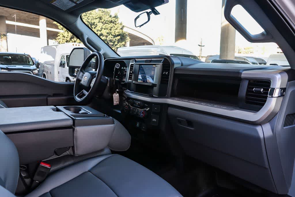 Thumbnail: 2026 Ford F-250 - 12