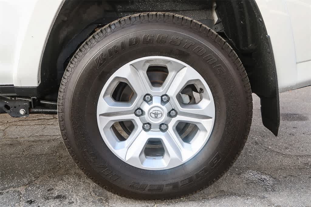 Thumbnail: 2022 Toyota 4Runner - 11
