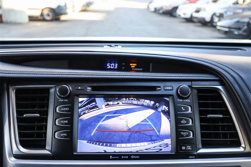 Thumbnail: 2017 Toyota Highlander - 25