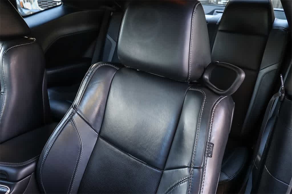 Thumbnail: 2015 Dodge Challenger - 27