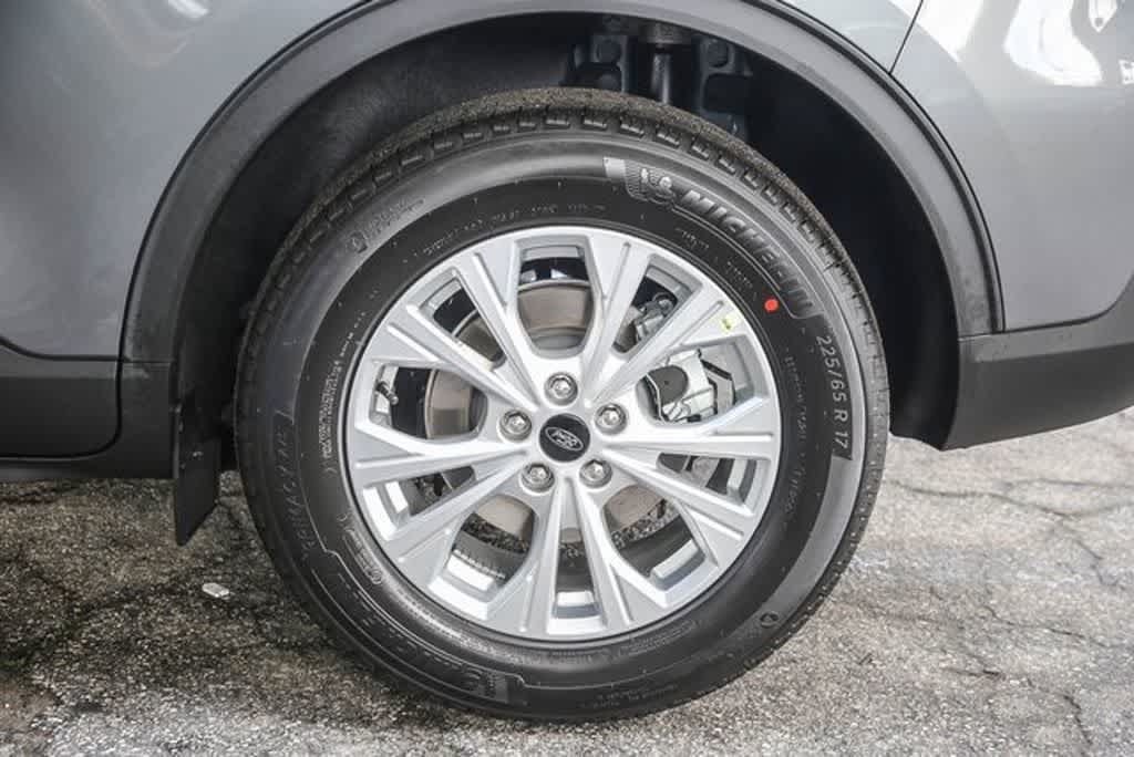 Thumbnail: 2024 Ford Escape - 10