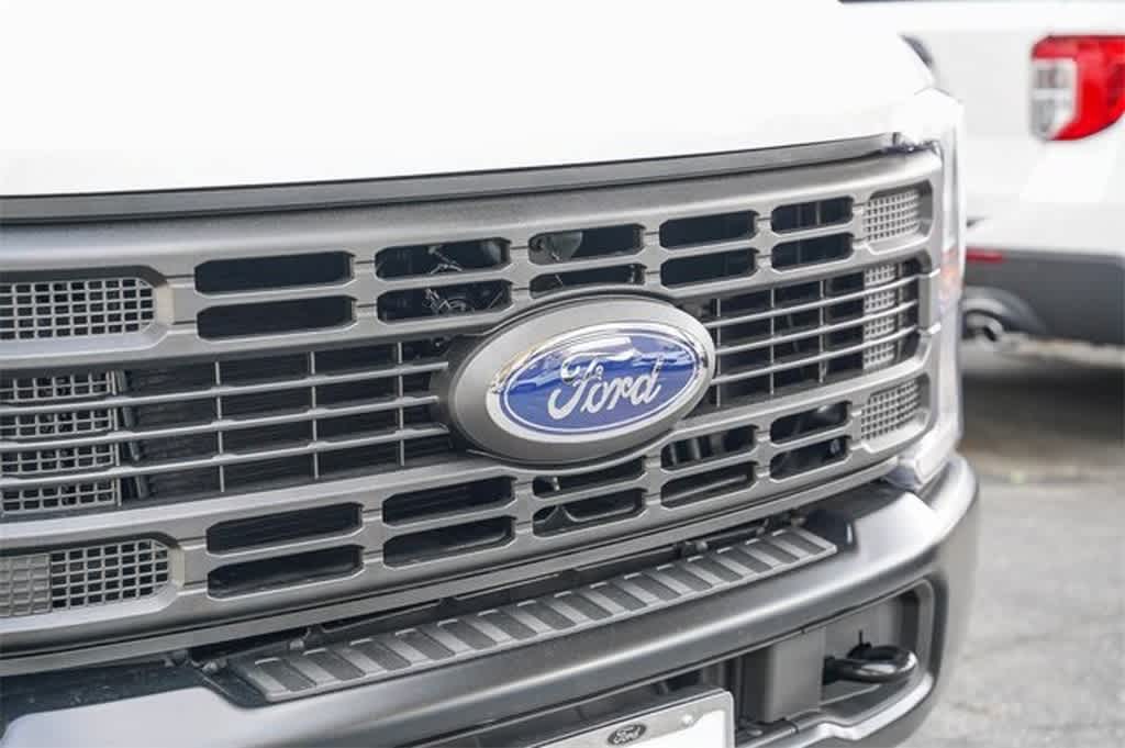Thumbnail: 2024 Ford F-350 - 5