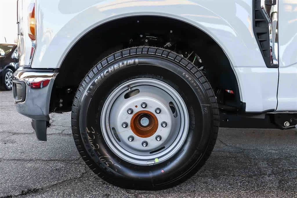 Thumbnail: 2026 Ford F-350 - 11