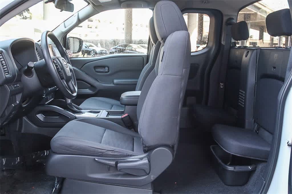 Thumbnail: 2023 Nissan Frontier - 18