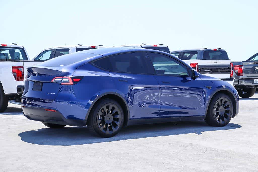 Thumbnail: 2021 Tesla Model Y - 4