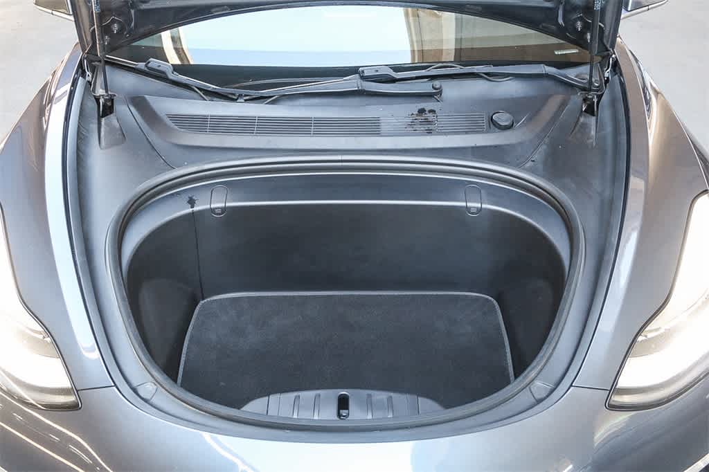 Thumbnail: 2019 Tesla Model 3 - 26