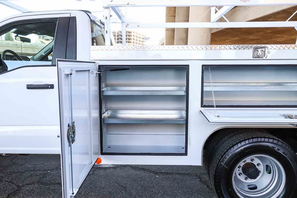 Thumbnail: 2026 Ford F-350 - 34