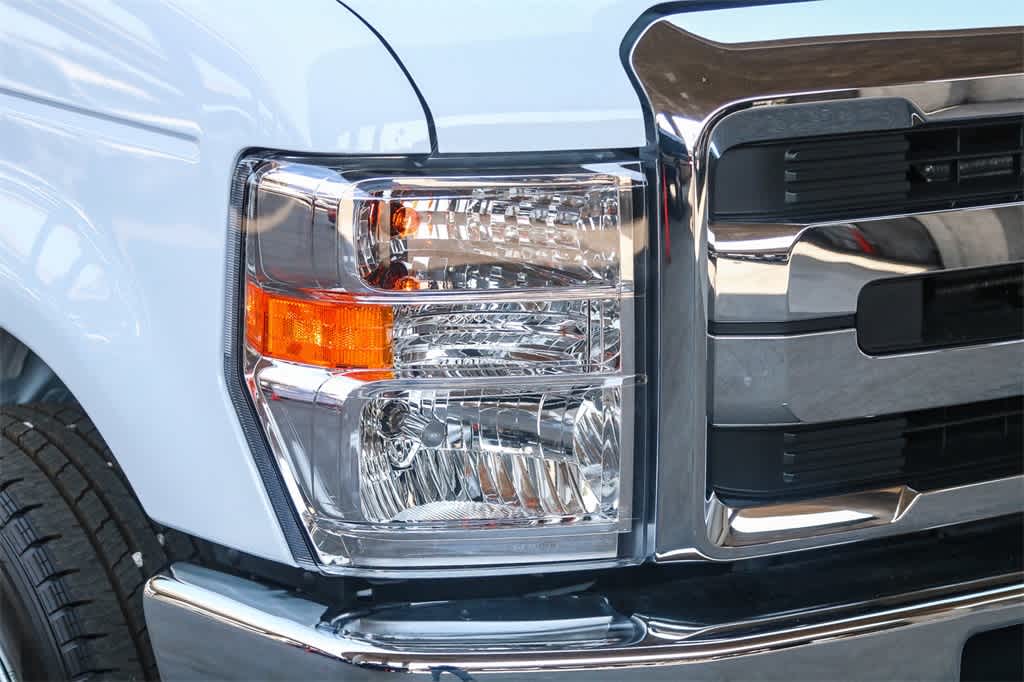 Thumbnail: 2026 Ford Econoline - 4