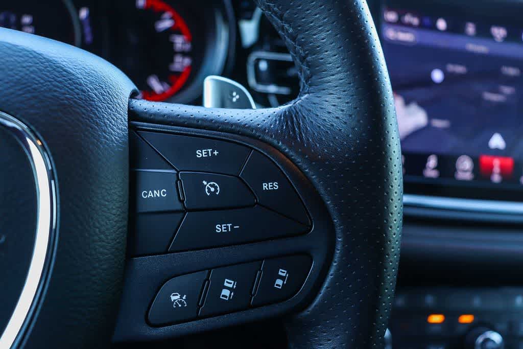 Thumbnail: 2022 Dodge Durango - 23