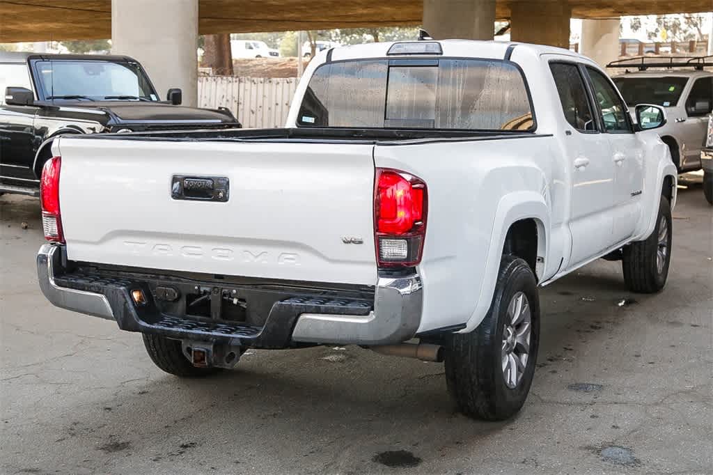 Thumbnail: 2019 Toyota Tacoma - 6