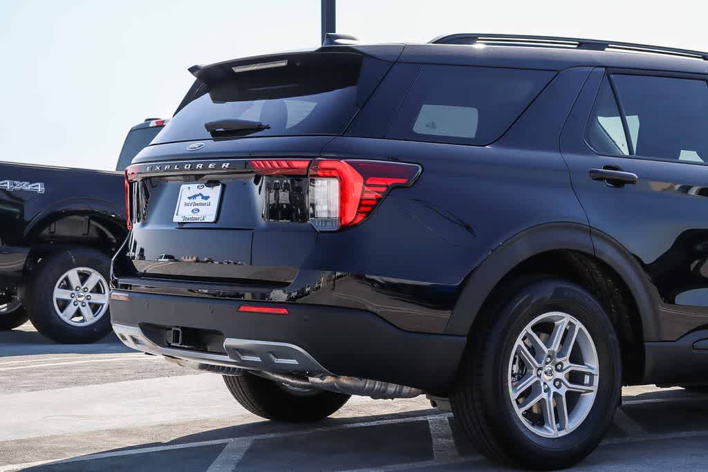 Thumbnail: 2026 Ford Explorer - 9