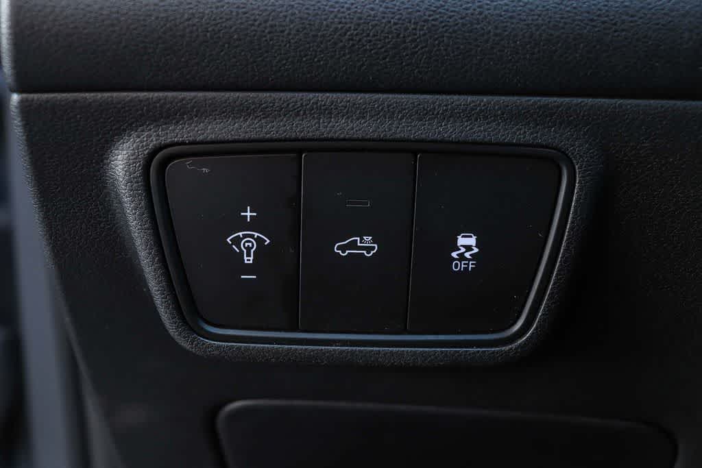 Thumbnail: 2023 Hyundai Santa Cruz - 21