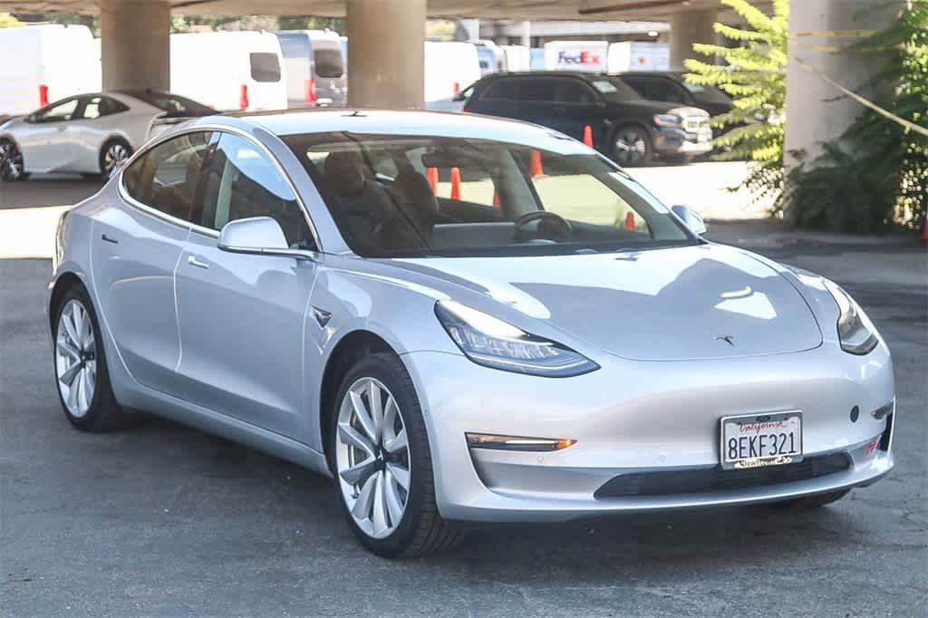 Thumbnail: 2018 Tesla Model 3 - 3