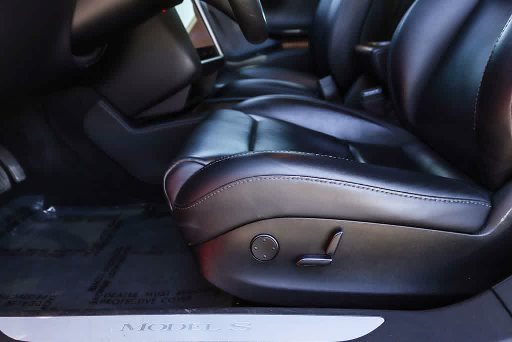 Thumbnail: 2019 Tesla Model S - 20