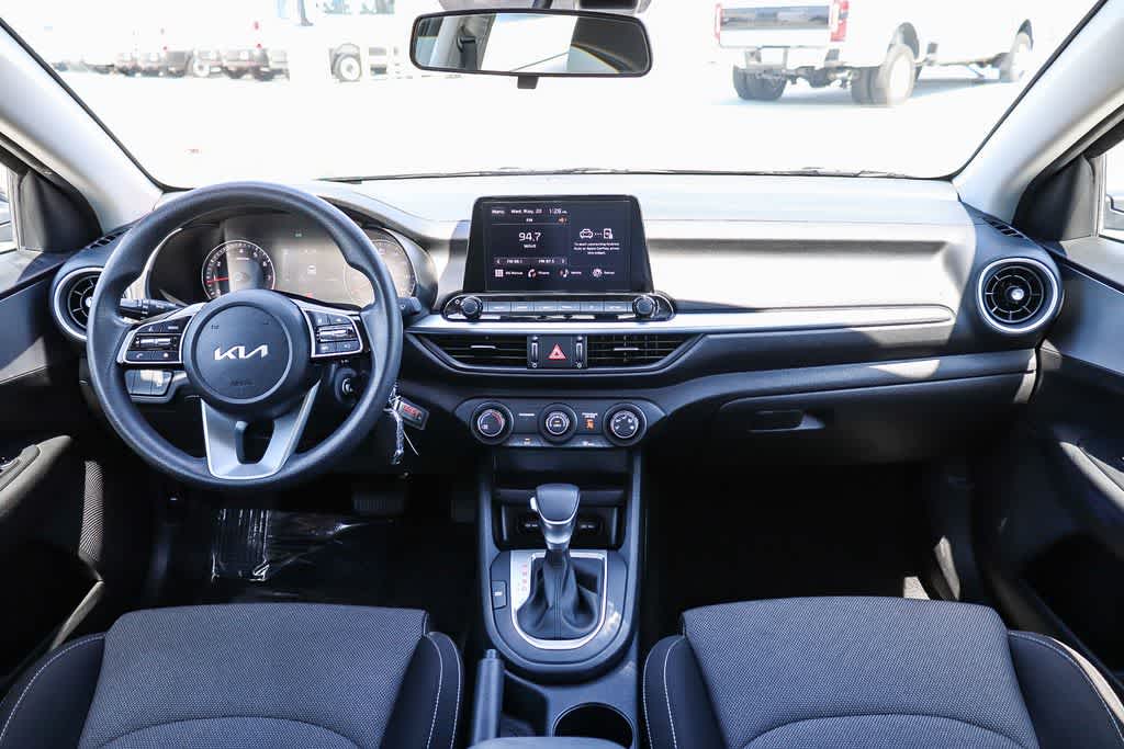 Thumbnail: 2023 Kia Forte - 11