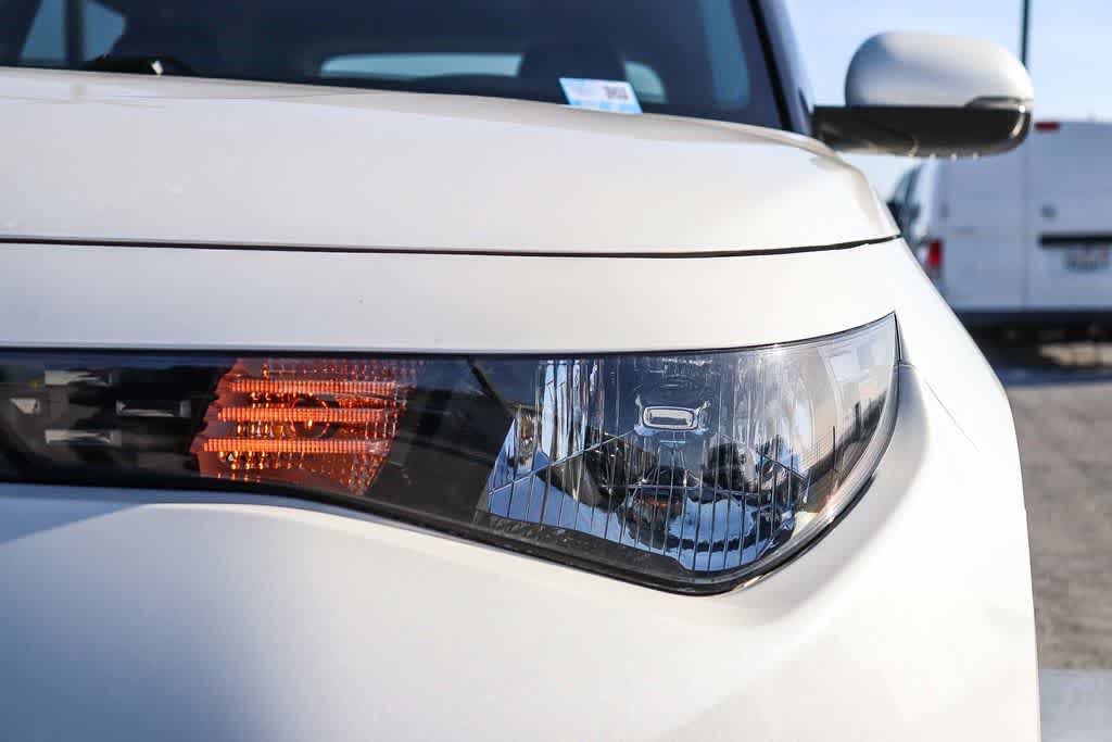 Thumbnail: 2023 Kia Soul - 5