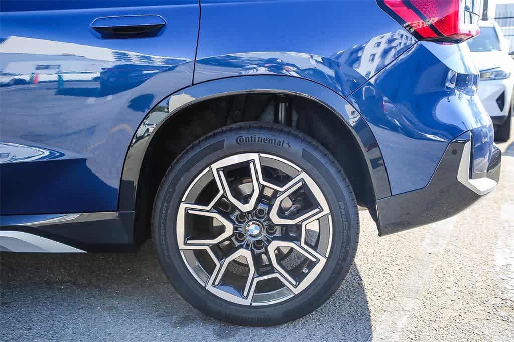 Thumbnail: 2024 BMW X1 - 10