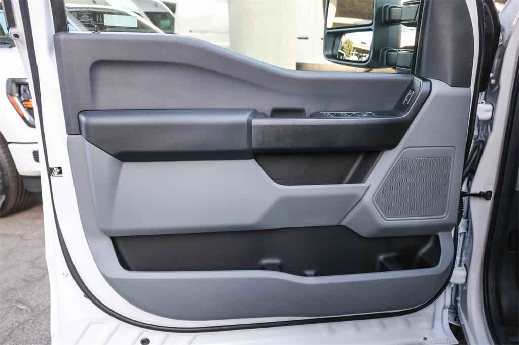 Thumbnail: 2026 Ford F-350 - 27