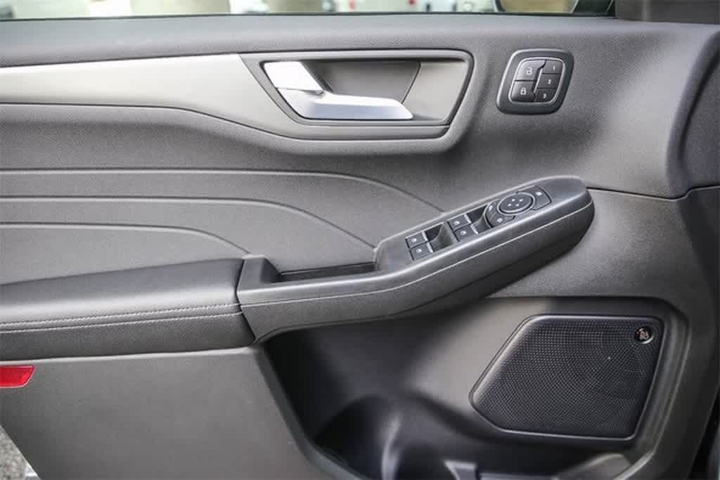 Thumbnail: 2024 Ford Escape - 19