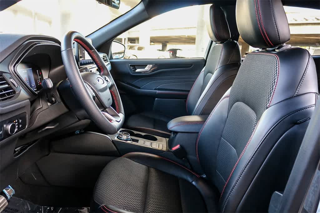 Thumbnail: 2024 Ford Escape - 18