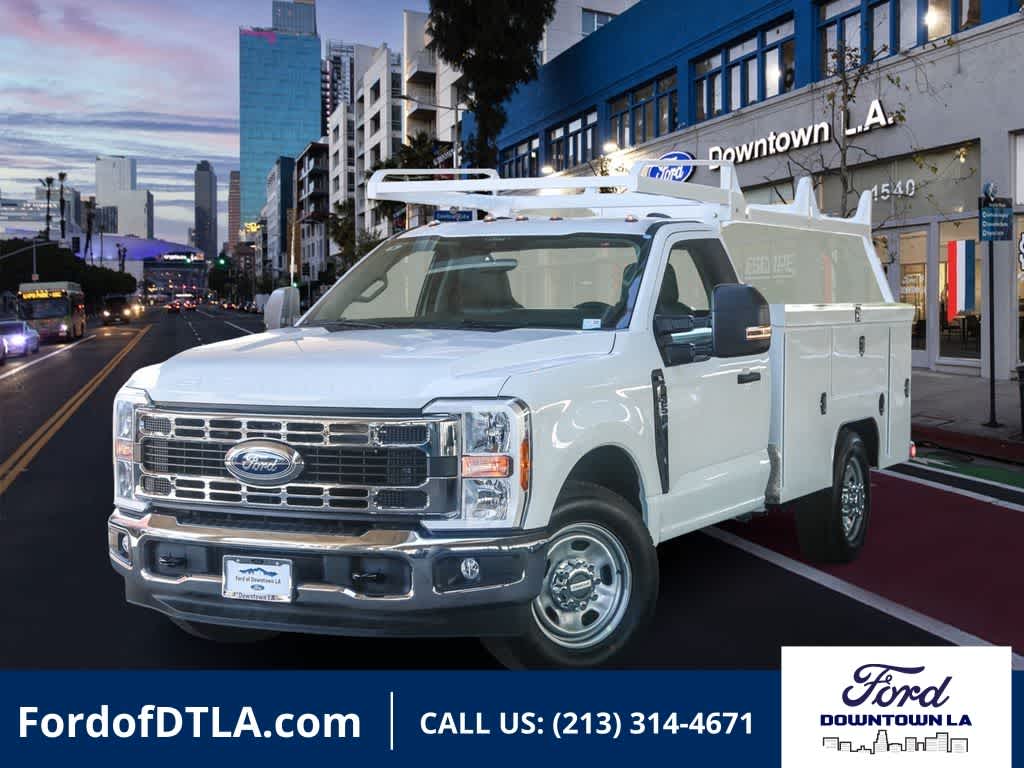 2026 Ford F-350 Chassis Truck Regular Cab 