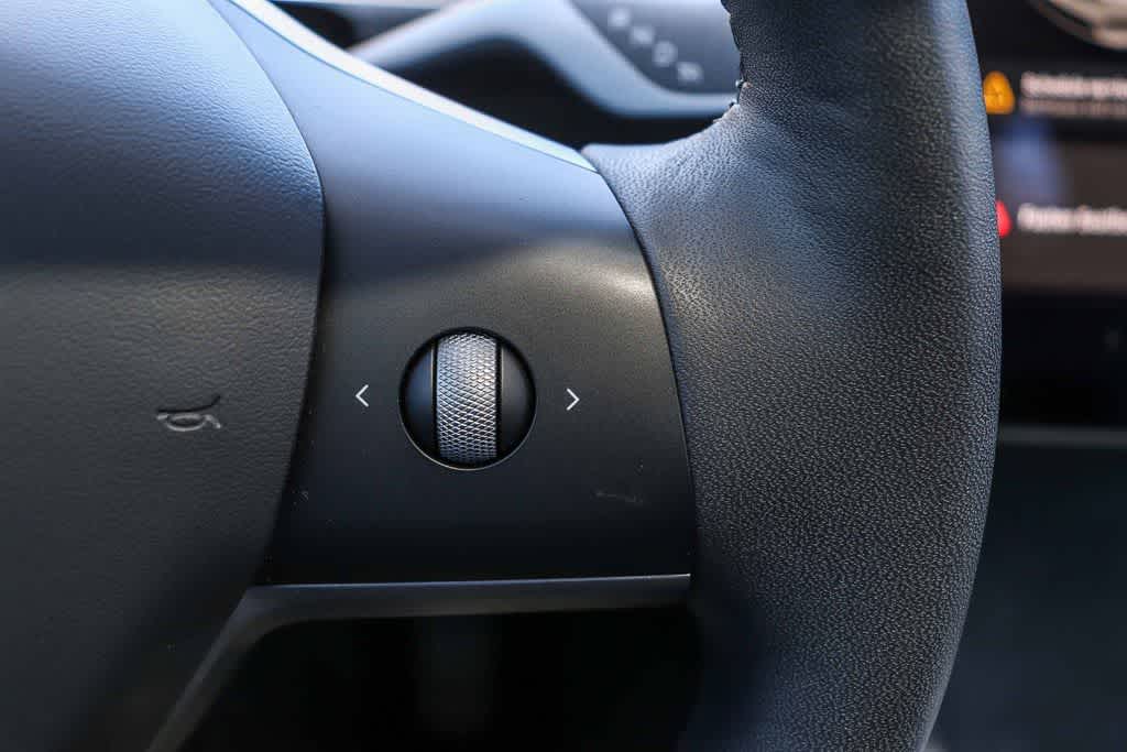 Thumbnail: 2021 Tesla Model Y - 23