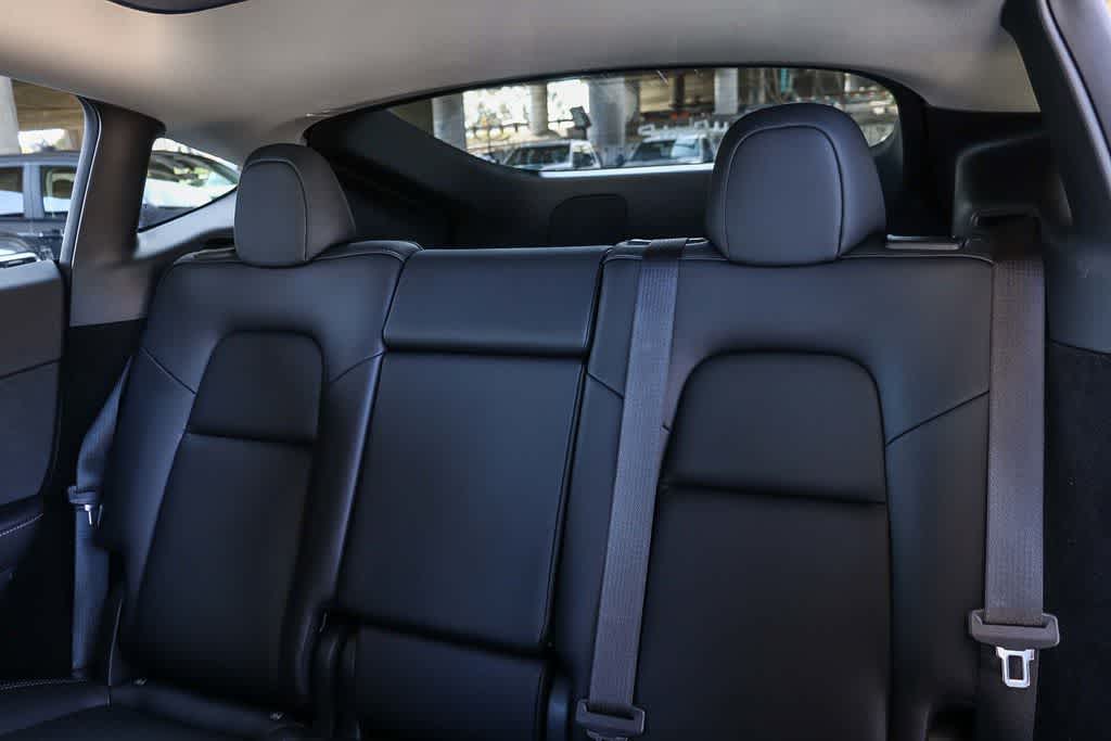 Thumbnail: 2024 Tesla Model Y - 17