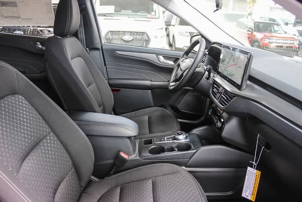 Thumbnail: 2024 Ford Escape - 14