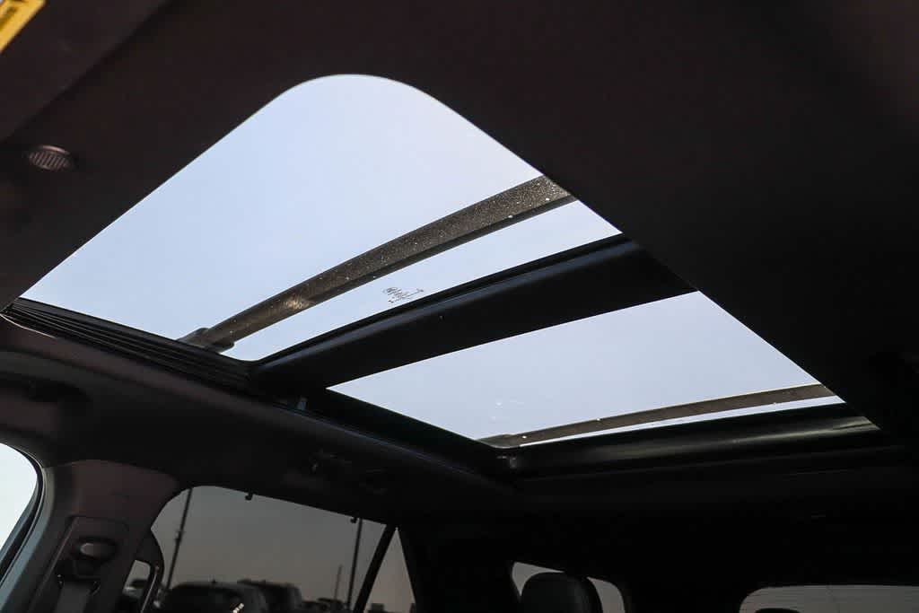 Thumbnail: 2023 Ford Explorer - 29