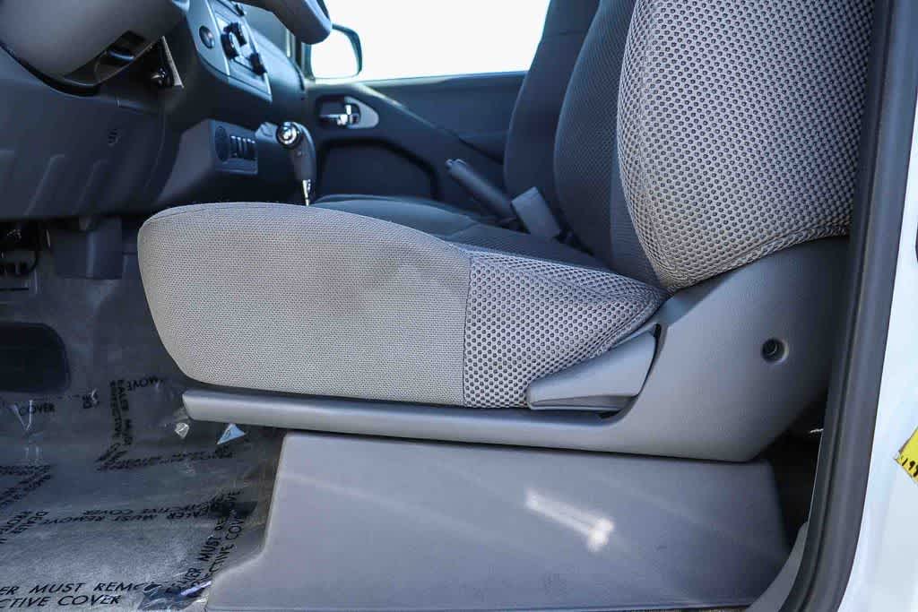 Thumbnail: 2015 Nissan Frontier - 19