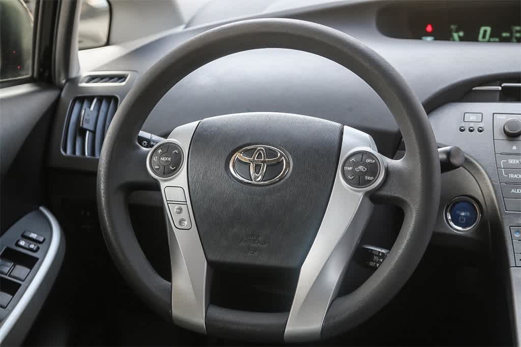 Thumbnail: 2015 Toyota Prius - 15